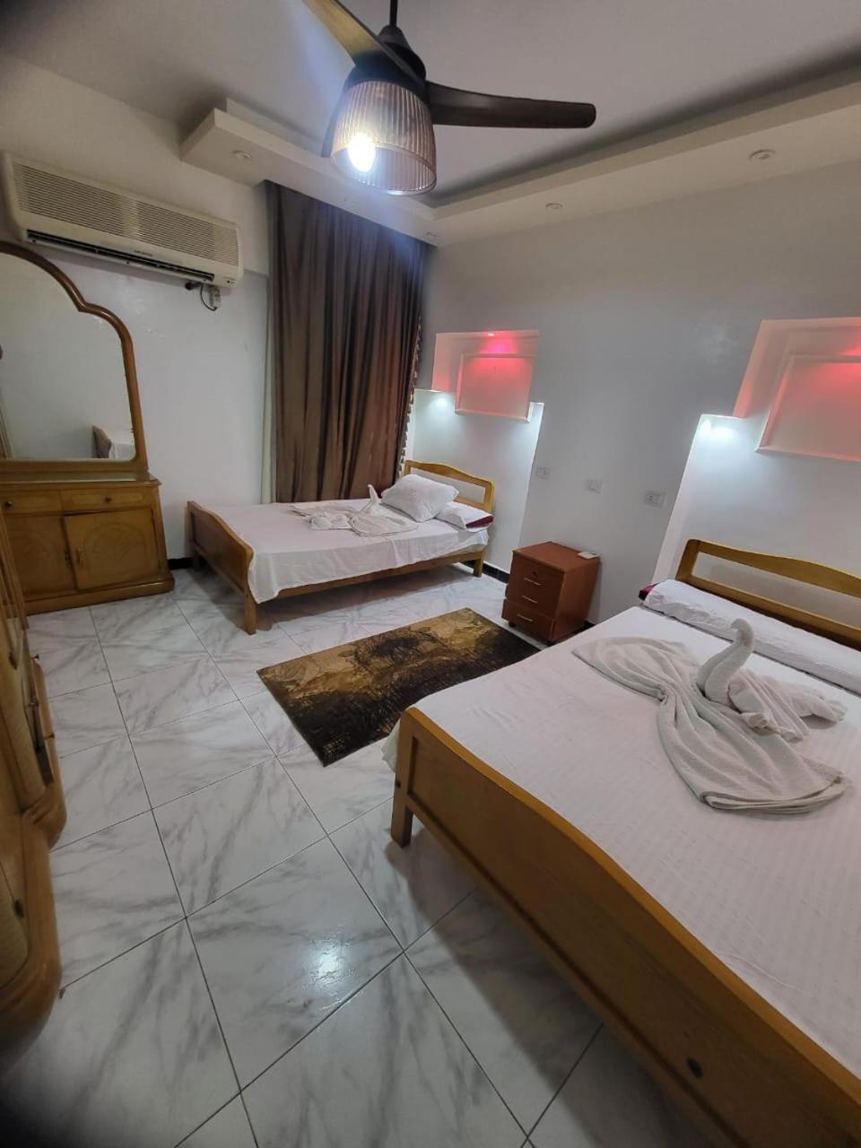شقه فى ميامى بالاسكندريه مطله على البحر Apartment Alexandria